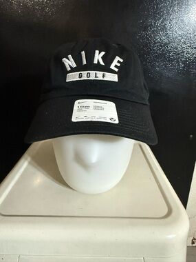 Nike Golf Hat Cap Strap Back Black Dri-Fit Heritage86 One Size Campus 2021